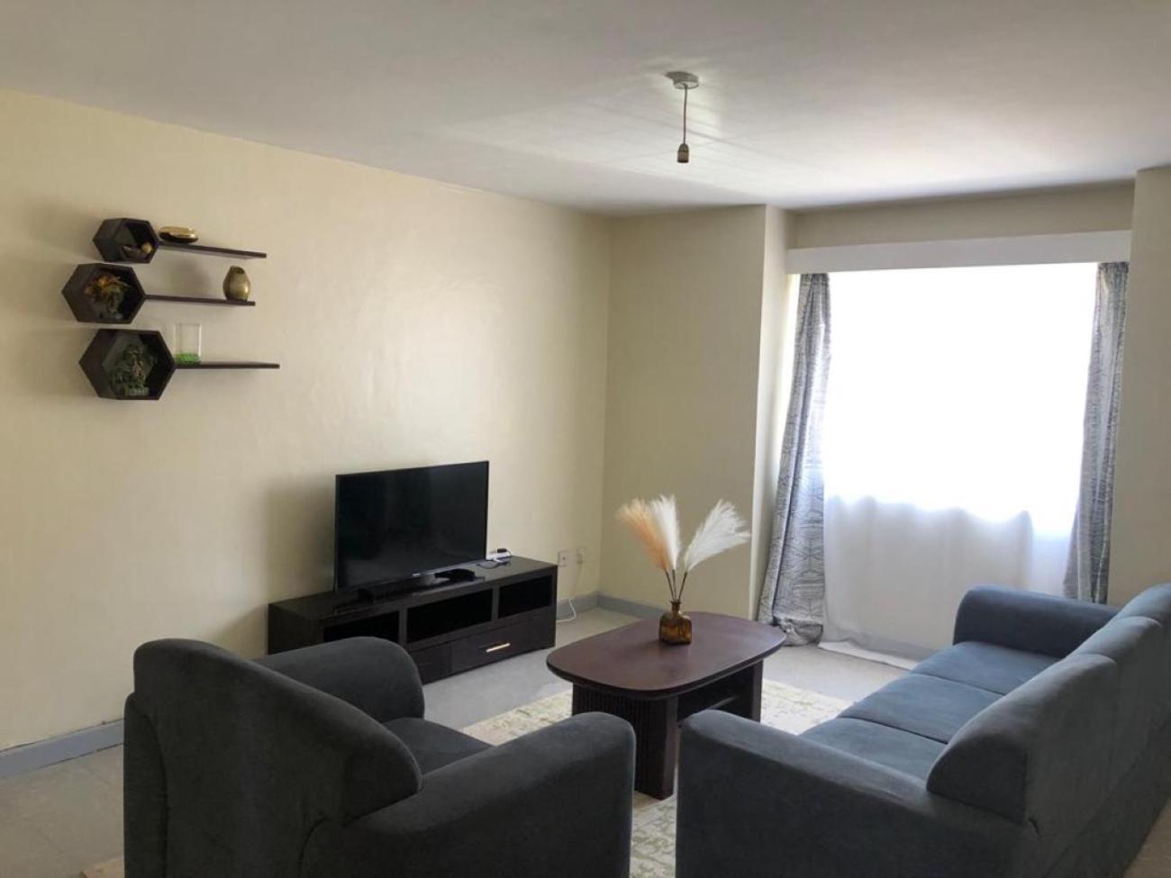 Homes By Val Nairobi Luaran gambar