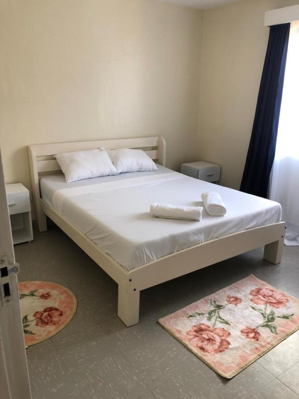 Homes By Val Nairobi Luaran gambar