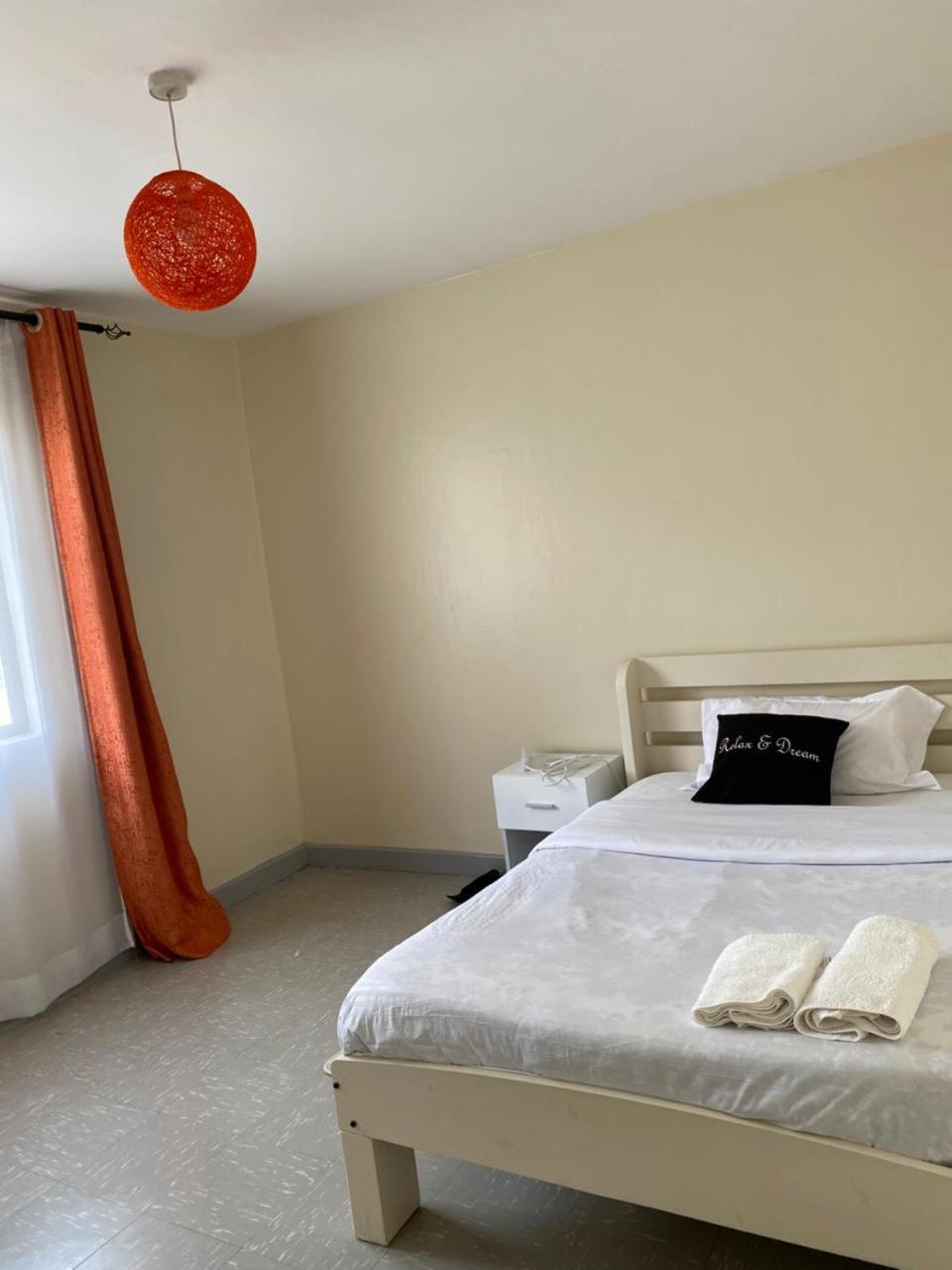 Homes By Val Nairobi Luaran gambar
